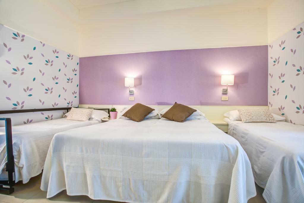 Hotel Konrad Marebello Esterno foto
