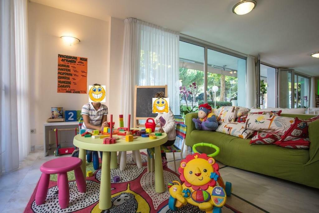 Hotel Konrad Marebello Esterno foto