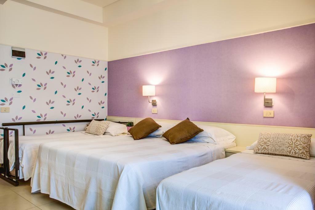 Hotel Konrad Marebello Esterno foto